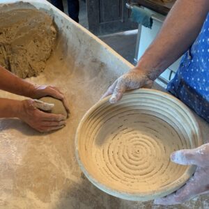 Brot backen scaled 300x300